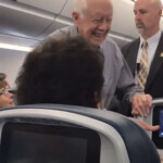 president-jimmy-carter-shakes-hands-with-delta-passengers-in-heartwarming-resurfaced-video