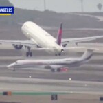 harrowing-footage-shows-gonzaga-team-plane,-delta-jet-near-miss-on-lax-runway