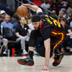 hawks’-larry-nance-jr.-out-indefinitely,-set-to-undergo-hand-surgery