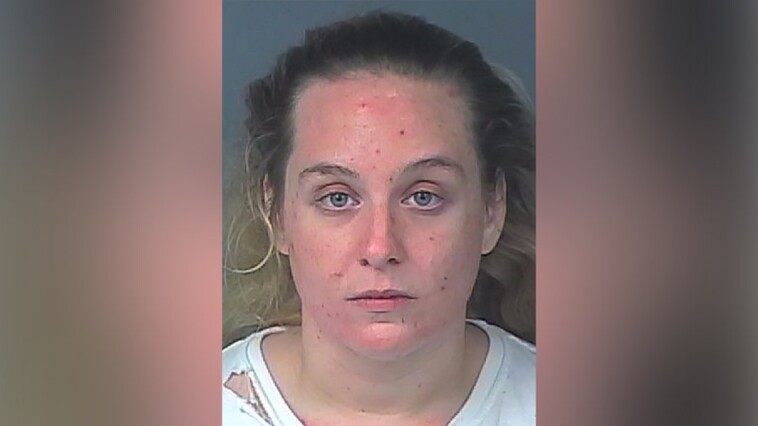 florida-woman-arrested-after-allegedly-repeatedly-stabbing-boyfriend’s-dog:-deputies