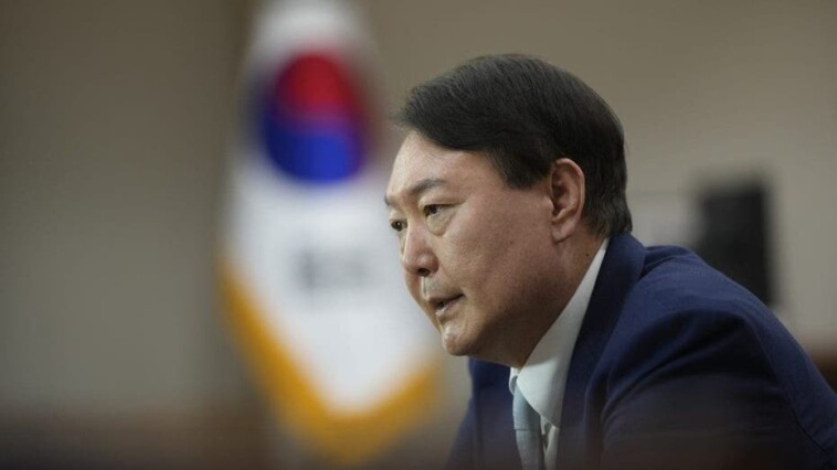 arrest-warrant-issued-for-impeached-south-korean-president-as-political-crisis-deepens