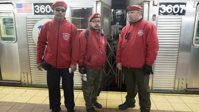 guardian-angels-return-to-nyc-subways-as-crime-remains-‘out-of-control’