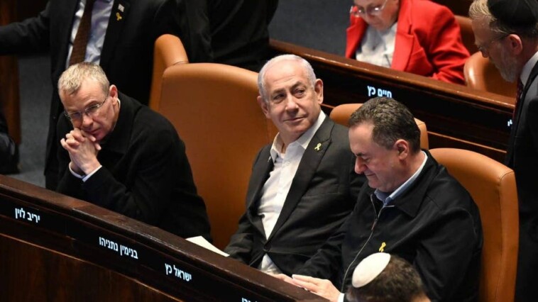 netanyahu-goes-against-doctor’s-orders,-appears-in-israeli-parliament-after-surgery