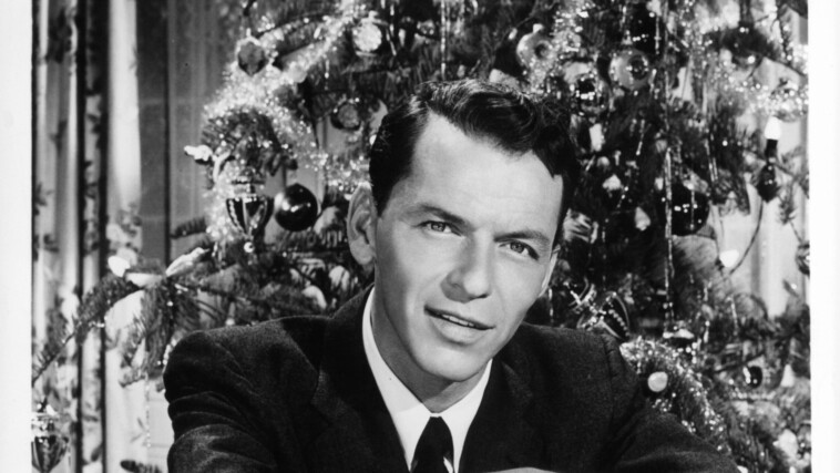 frank-sinatra-returns-to-top-10-music-chart-after-more-than-a-decade-with-christmas-tunes