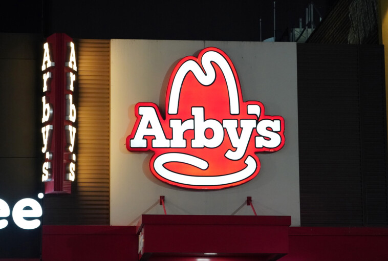 disgruntled-arby’s-customer-accused-of-choking-teenage-employee-over-order