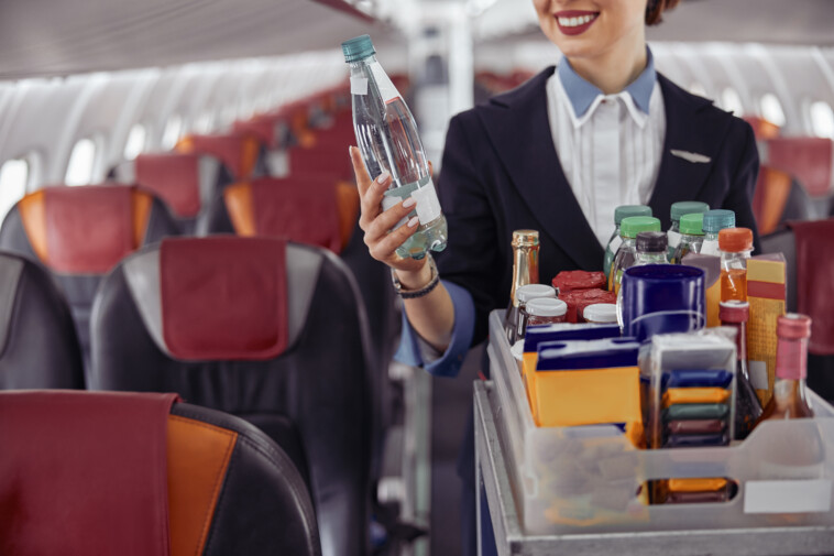 ‘annoying’-or-reasonable?-is-requesting-a-full-can-of-soda-from-flight-attendants-too-big-an-ask?