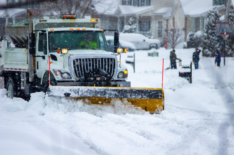 heavy-blizzard-to-bring-snow,-ice-across-central-and-eastern-us-this-weekend