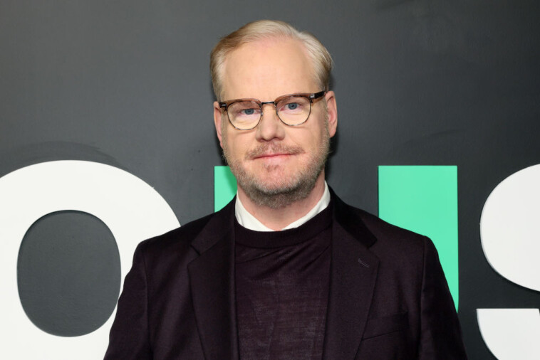 jim-gaffigan-sort-of-regrets-wild-anti-trump-posts,-but-not-really