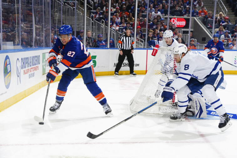 islanders’-anders-lee-not-surprised-his-potential-game-tying-goal-didn’t-count-in-loss