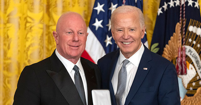 joe-biden-awards-hunter’s-friend-with presidential-citizens-medal