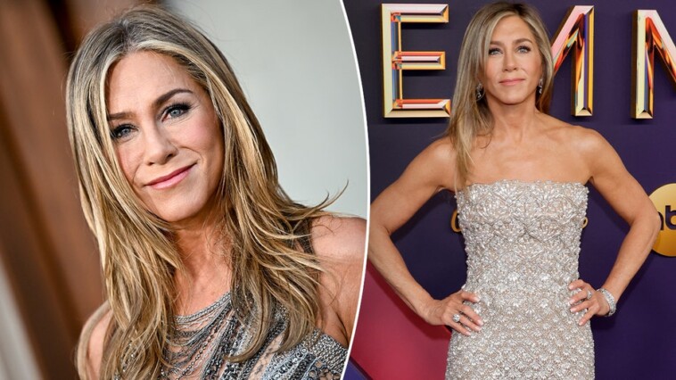 jennifer-aniston’s-secrets-to-staying-fit-at-55-include-strength-training,-burgers-and-martinis