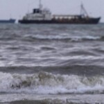 russian-officials-declare-emergency-in-crimea-as-oil-spill-reaches-sevastopol