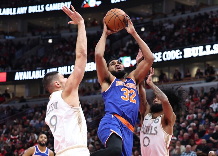 knicks’-karl-anthony-towns-appears-to-avoid-serious-injury-after-late-game-exit