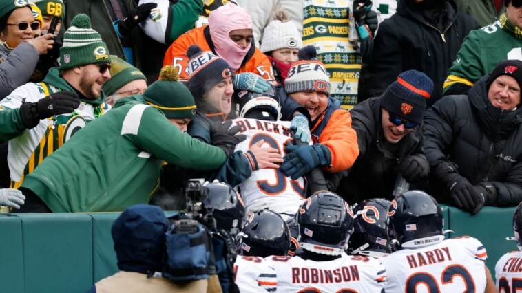 bears-open-scoring-with-sleight-of-hand-94-yard-punt-return-touchdown-vs.-packers