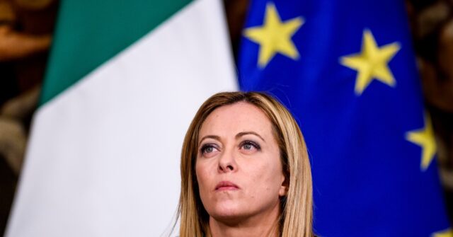 italian-prime-minister-giorgia-meloni-meets-with-trump-at-mar-a-lago:-‘ready-to-work-together’