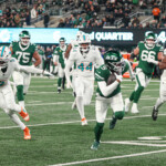 heroes,-zeros-from-jets’-win-over-dolphins:-garrett-wilson-captures-a-career-first