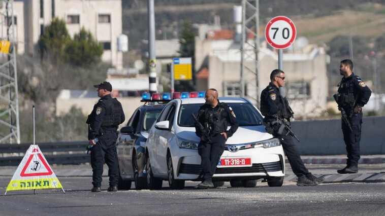 3-killed-in-west-bank-‘shooting-spree’-including-israeli-police-officer:-reports