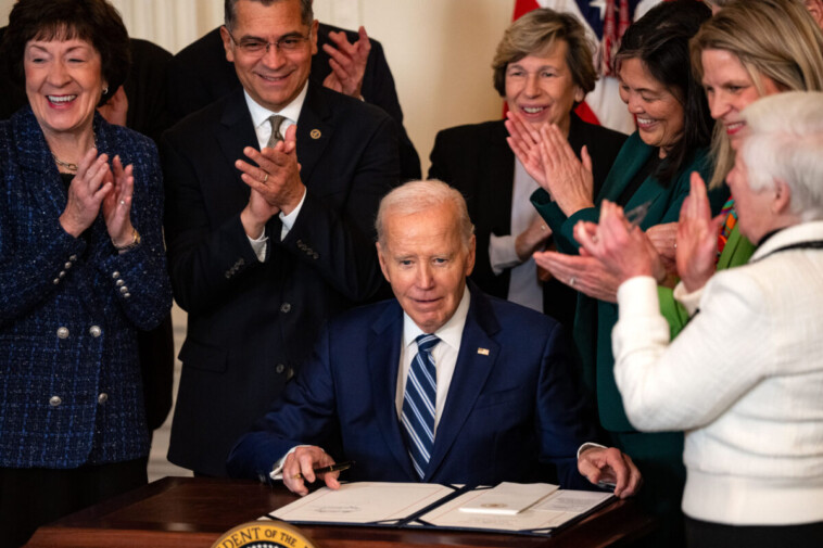 biden-signs-bill-giving-millions-of-people-higher-social-security-payments-here’s-who-gets-them.