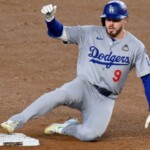 sources:-reds-acquire-infielder-lux-from-dodgers