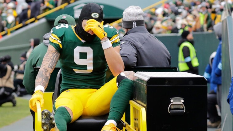 packers-take-huge-hit-on-offense-before-playoffs-as-star-wide-receiver-suffers-knee-injury