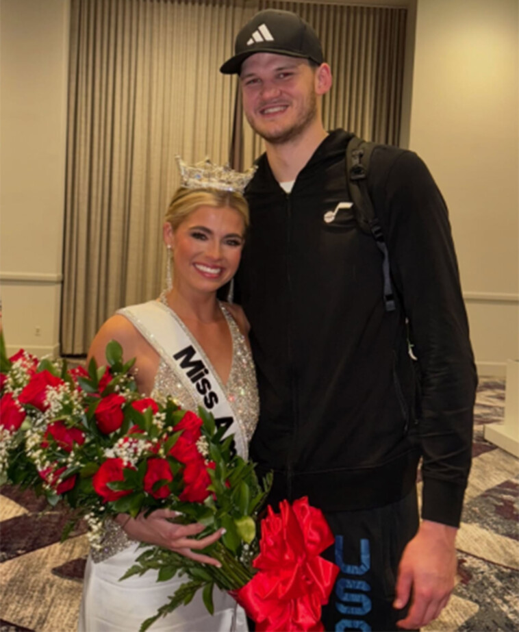 jazz-star-walker-kessler-swoons-over-girlfriend-abbie-stockard-winning-miss-america:-‘so-proud’