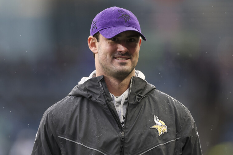 vikings-make-major-daniel-jones-move-ahead-of-playoff-game-vs.-rams