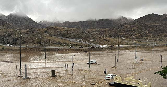 mecca-floods-after-extreme-downpour