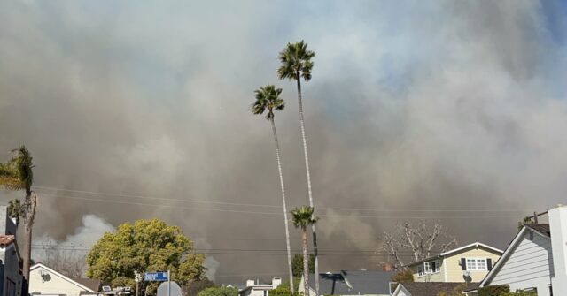 palisades-wildfire-threatens-school,-homes-in-los-angeles