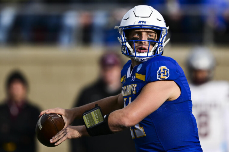 college-football-qb-transfer-tracker:-south-dakota-state-qb-mark-gronowski-commits-to-iowa