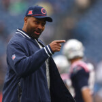 the-unusual-plane-behavior-jerod-mayo-displayed-before-patriots-firing