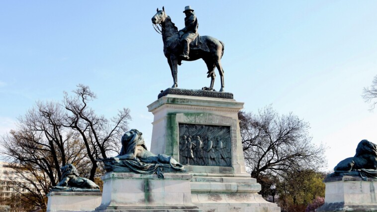 capitol-police-arrest-man-claiming-to-have-‘napalm’-at-grant-memorial