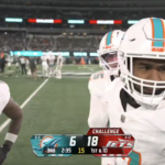 watch-as-dolphins-teammates-learned-tyreek-hill-pulled-himself-out-of-jets-game