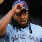 vlad-jays,-valdez-astros-agree,-avoid-arbitration