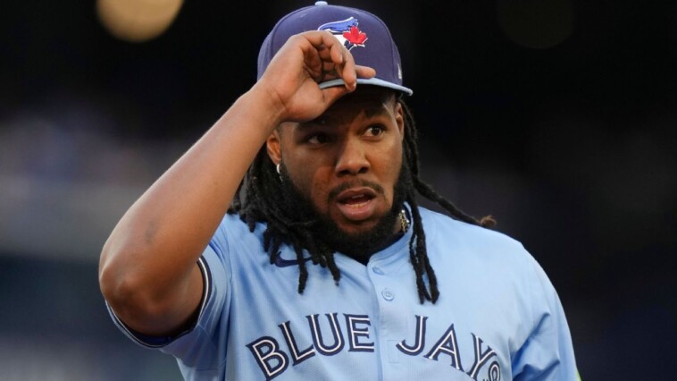 vlad-jays,-valdez-astros-agree,-avoid-arbitration