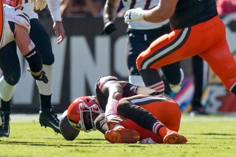 deshaun-watson-suffers-devastating-injury-— and-his-2025-season-could-already-be-over