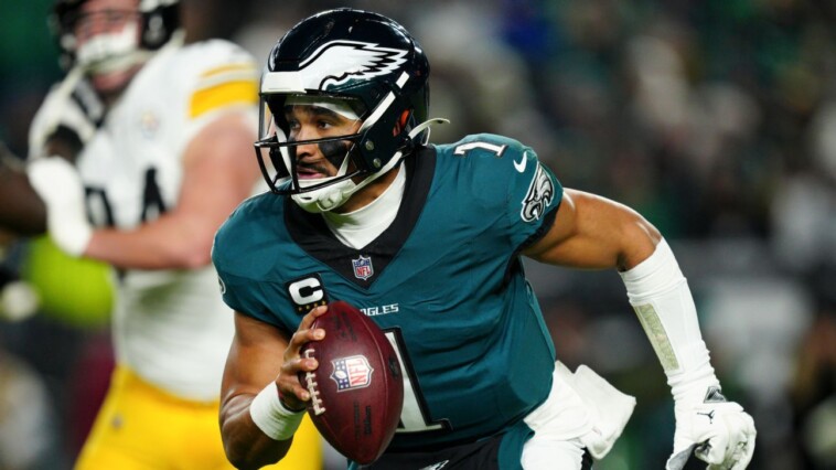 eagles’-hurts-clears-protocol,-set-to-face-packers