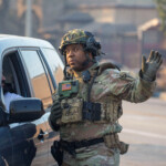 nat’l-guard-hits-ground-in-la,-curfew-enacted-to-try-to-help-curb-‘despicable’-looting-after-fires