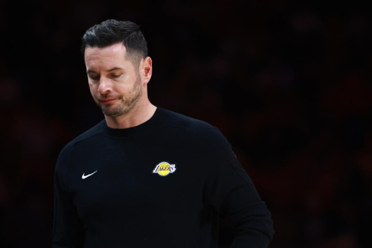 lakers-coach-jj-redick-emotionally-recounts-losing-home-to-wildfires:-‘it-is-complete-devastation’