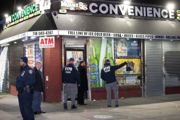 50-year-old-man-shot-by-nypd-cops-after-pointing-gun-at-sergeant