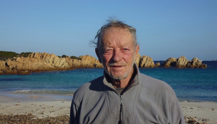 italian-hermit-mauro-morandi-who-lived-alone-on-mediterranean-island-for-over-3-decades-dies-at-85-—-3-years-after-returning-to-society