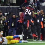 texans-crush-chargers,-force-herbert-into-4-ints