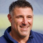 patriots-agree-to-make-mike-vrabel-next-head-coach