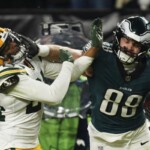 eagles-slug-their-way-past-packers-in-unsightly-wild-card-affair