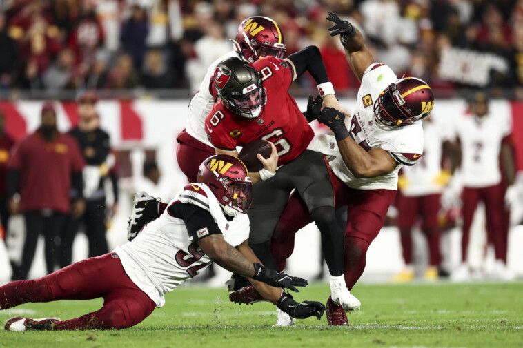 baker-mayfield’s-punishing-run-sends-bobby-wagner-reeling,-sets-up-buccaneers-td-vs.-commanders