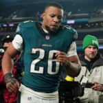 eagles’-saquon-barkley-torments-nfl-bettors-as-he-opts-for-slide-instead-of-late-td