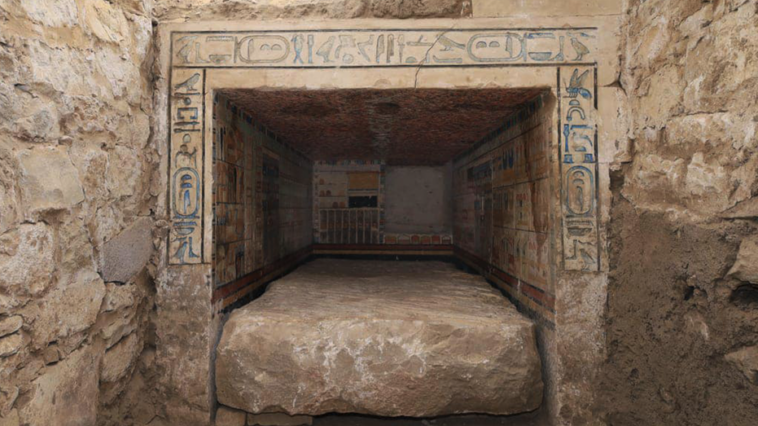 ancient-tomb-belonging-to-doctor-who-treated-egyptian-pharaohs-discovered-by-archaeologists