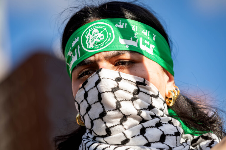 eye-popping-amount-of-new-yorkers-support-a-mask-ban-after-troubling-anti-jewish-incidents