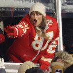 travis-kelce-‘feeling-22’-as-he-hints-at-taylor-swift’s-status-for-chiefs-playoff-game