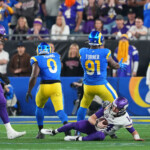 sam-darnold’s-playoff-debut-gets-off-to-disastrous-start-with-two-vikings-turnovers