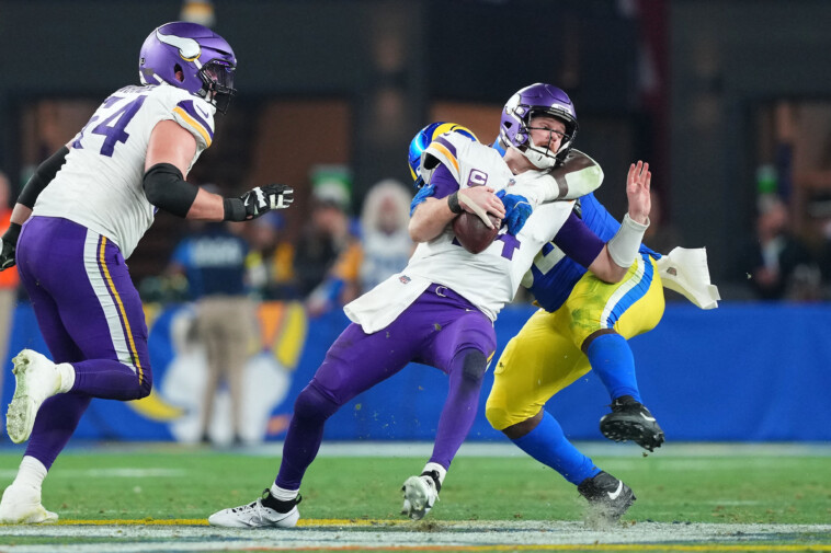 joe-buck-mocks-vikings-at-end-of-playoff-debacle-vs.-rams